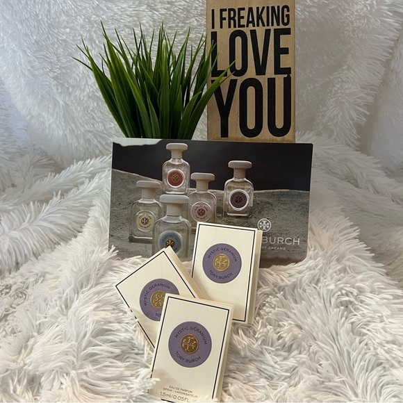 Tory Burch Mystic Geranium Perfume Travel Sample Lot - Picture 2 of 4